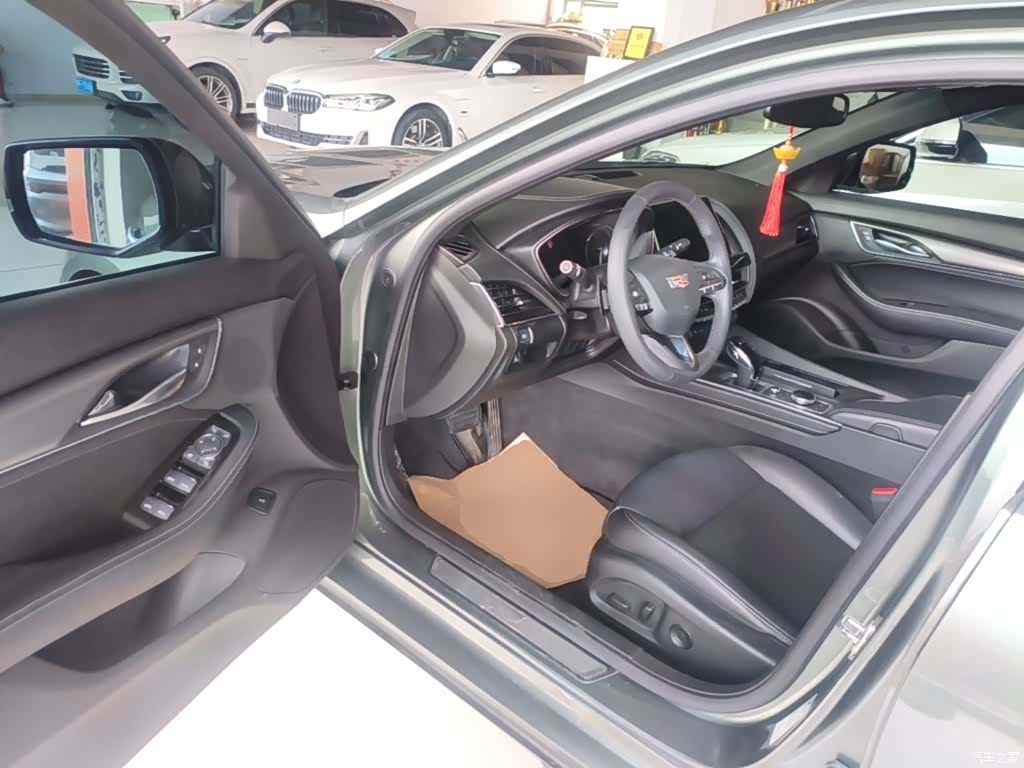 Cadillac CT5, 2023 16