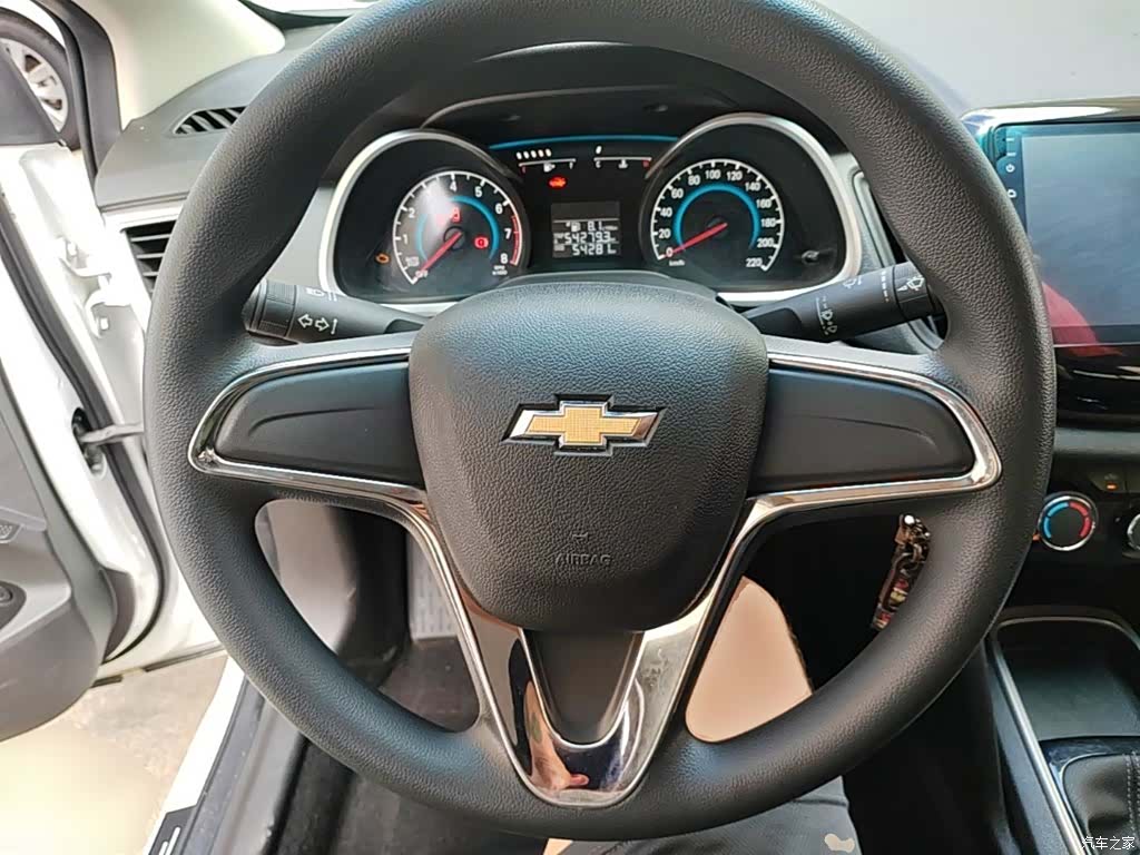 Chevrolet 320, 2018 11
