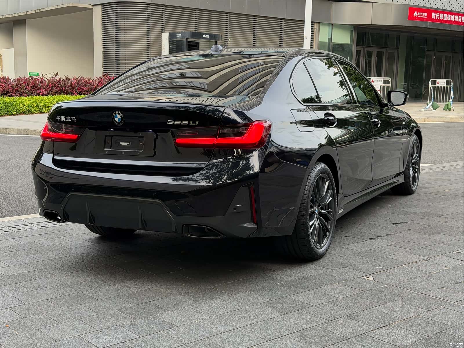 BMW 3 Series, 2023 все фото