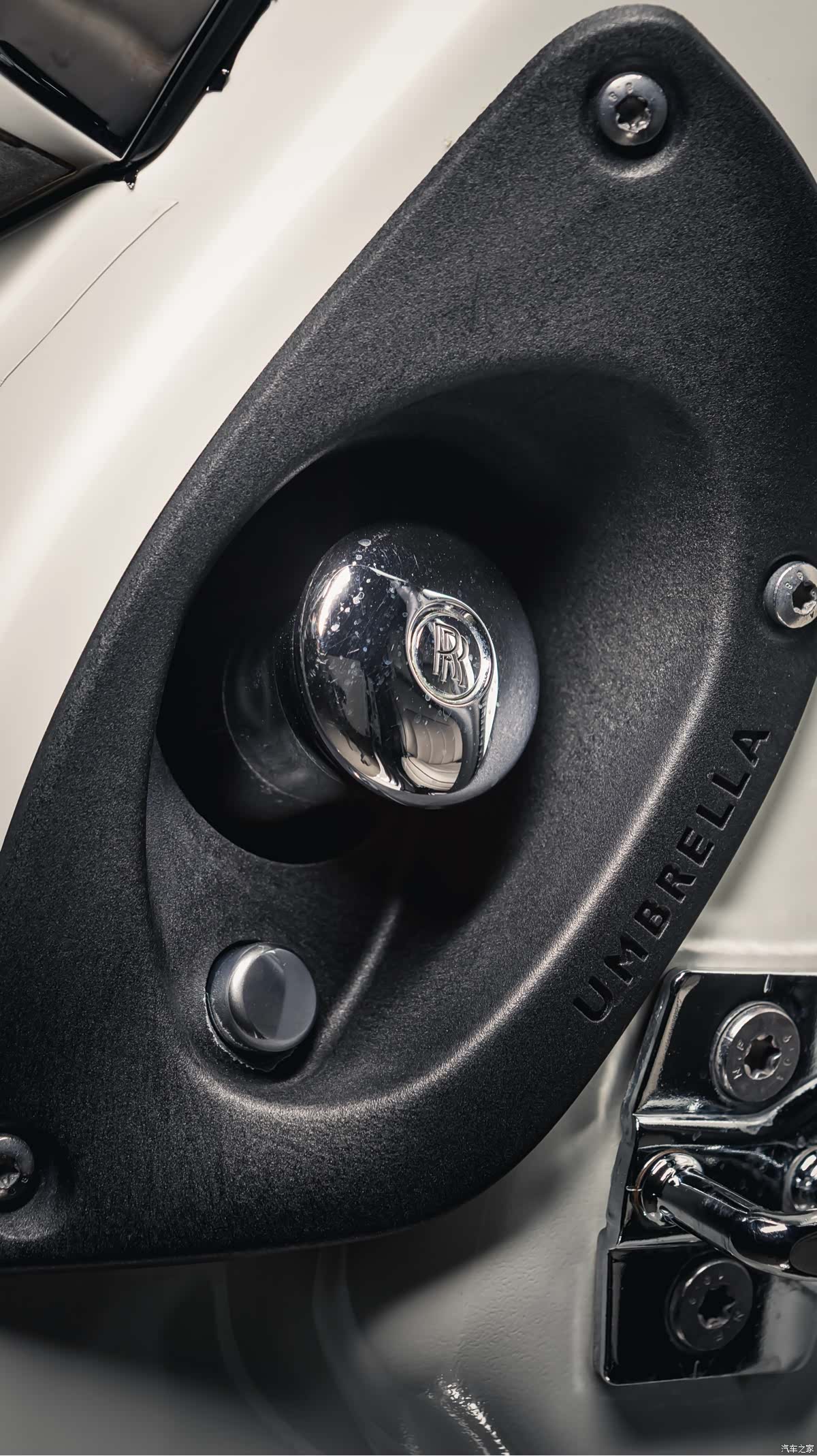 Rolls-Royce Phantom, 2015 13