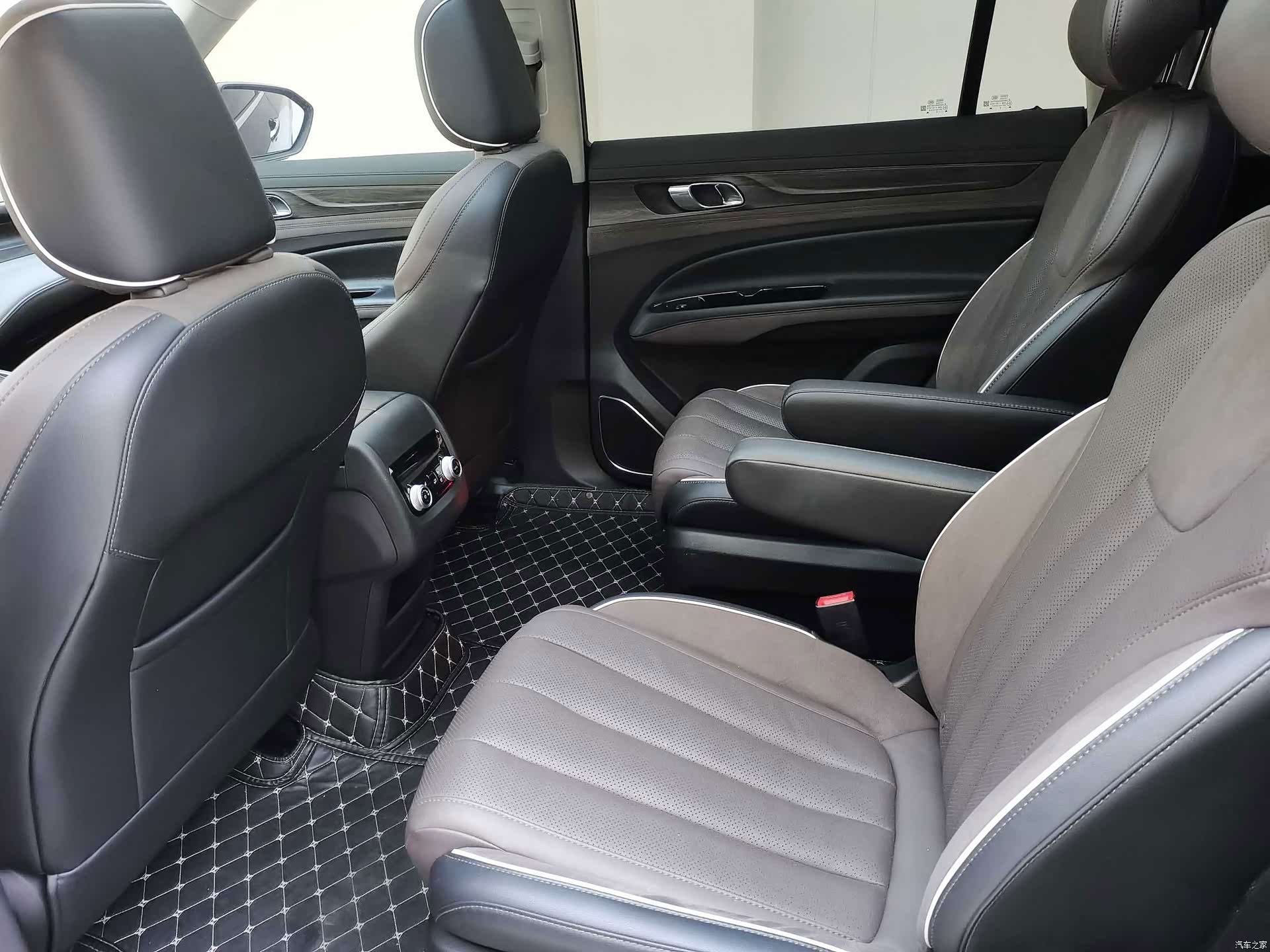 Ford Equator, 2023 20