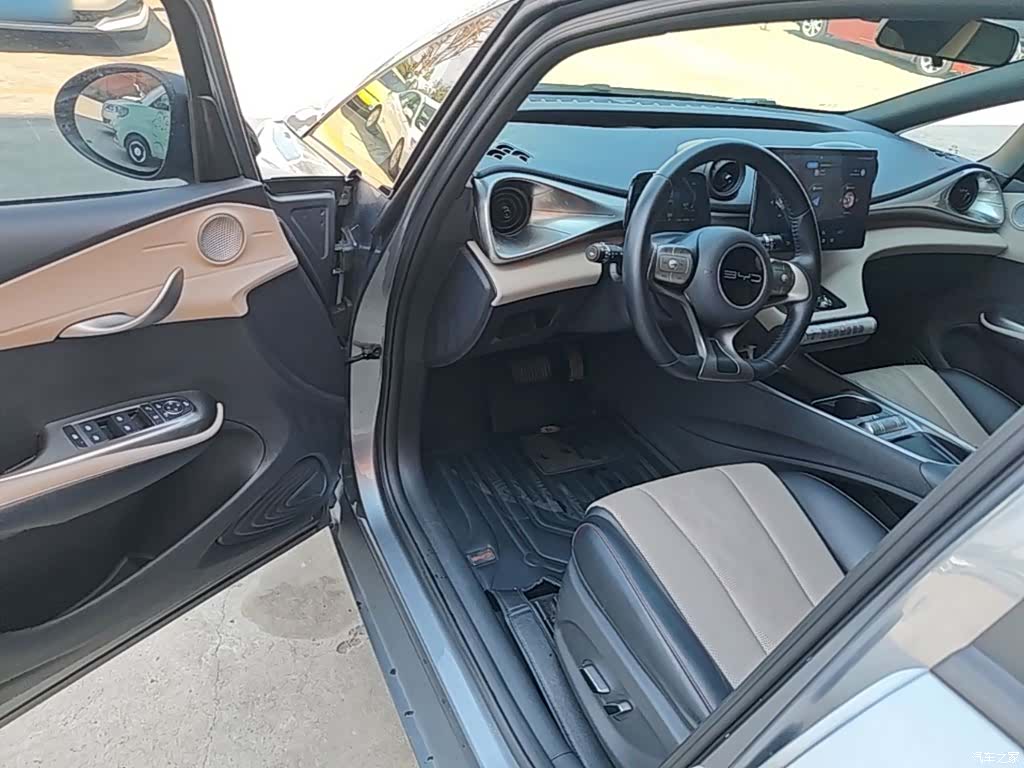 BYD Dolphin, 2023 16