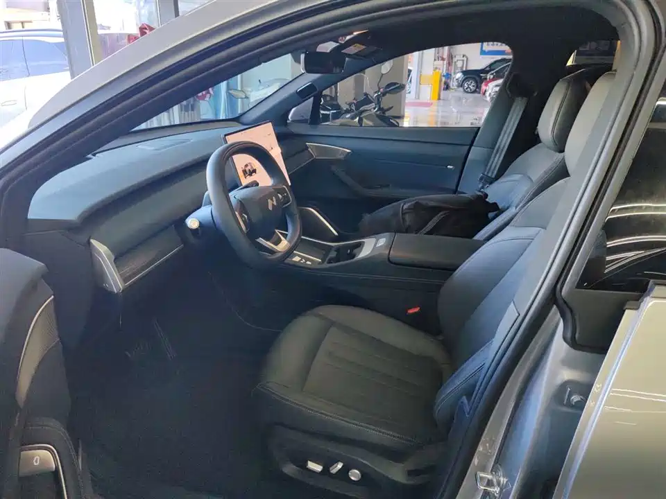 NIO L60 NIO L60