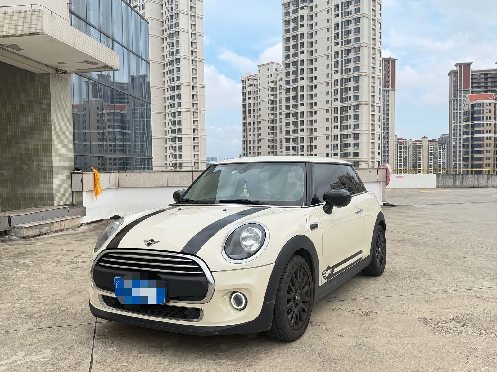 Mini ONE, 2021 1