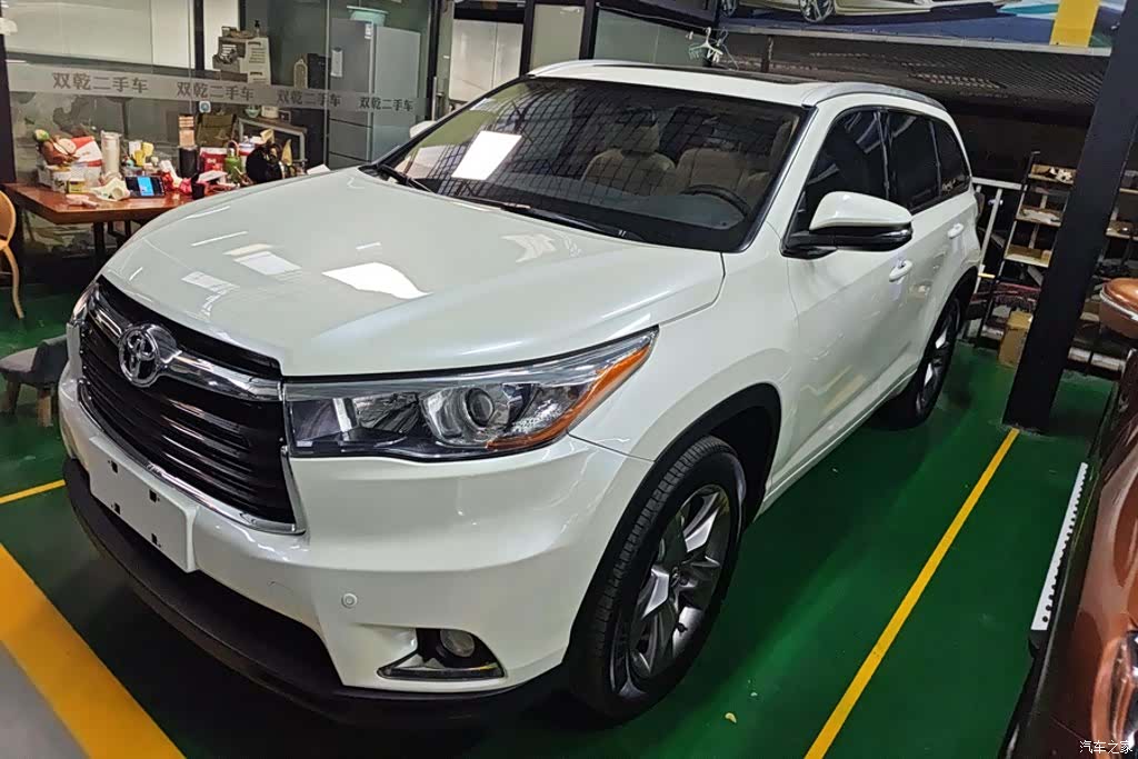 Toyota Highlander, 2016 1