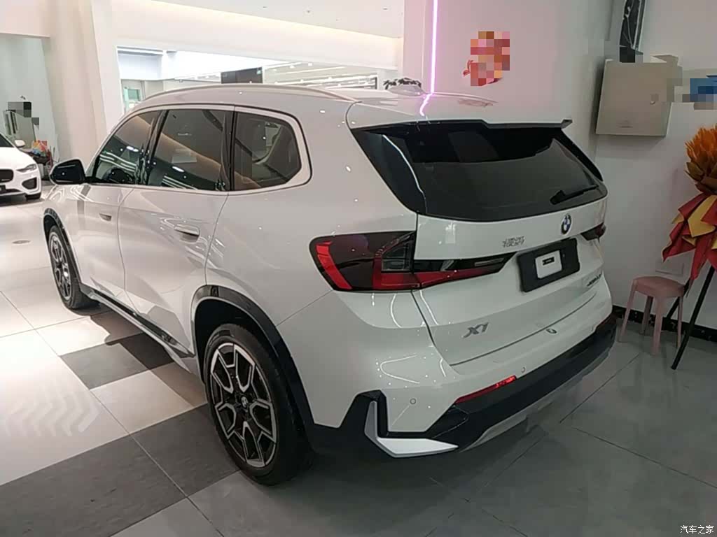 BMW X1, 2024 все фото
