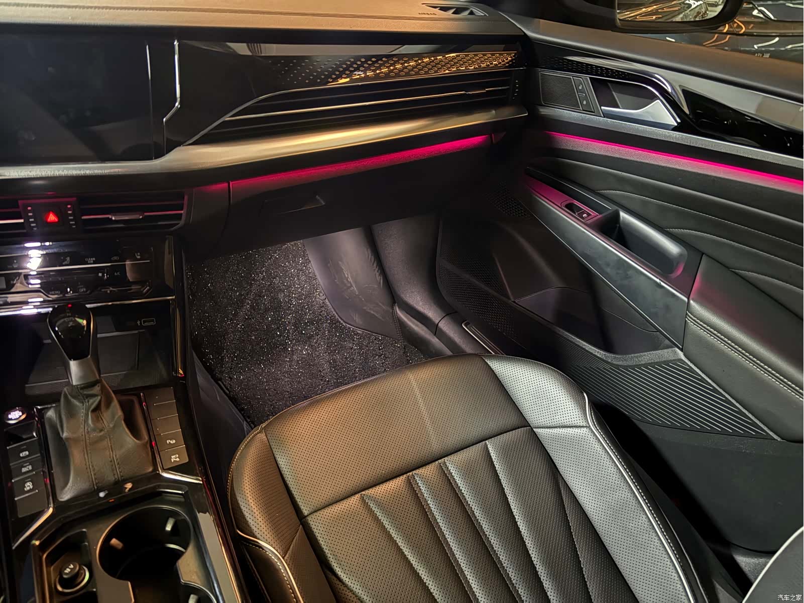 Volkswagen Passat, 2024 9