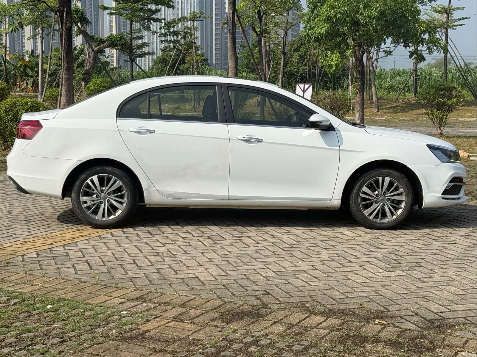 Geely Emgrand, 2019 12
