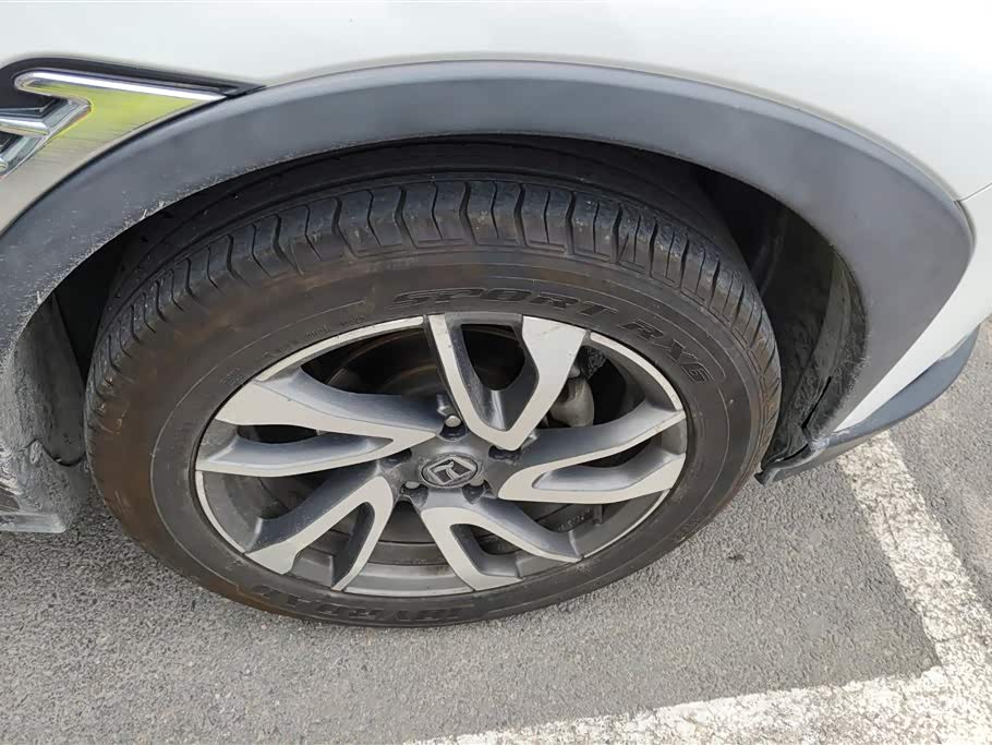 Luxgen U5 SUV Luxgen U5 SUV