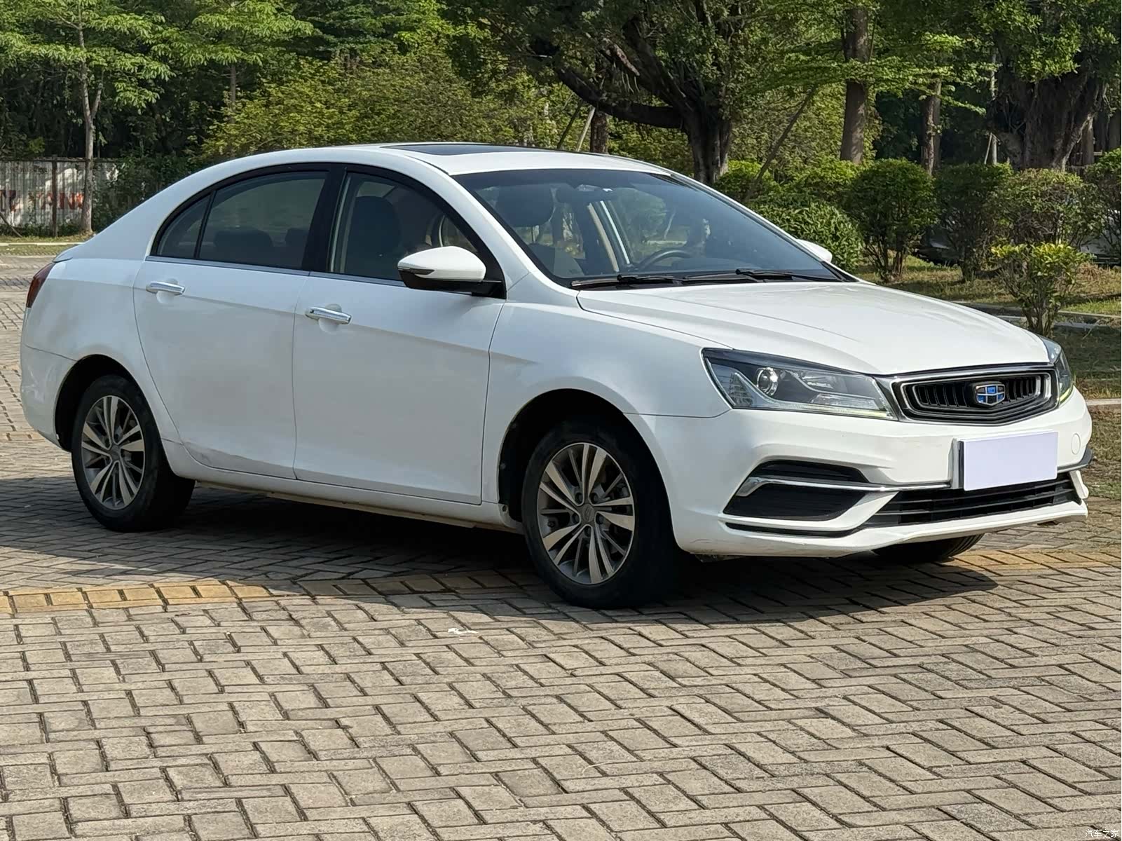 Geely Emgrand, 2019 3