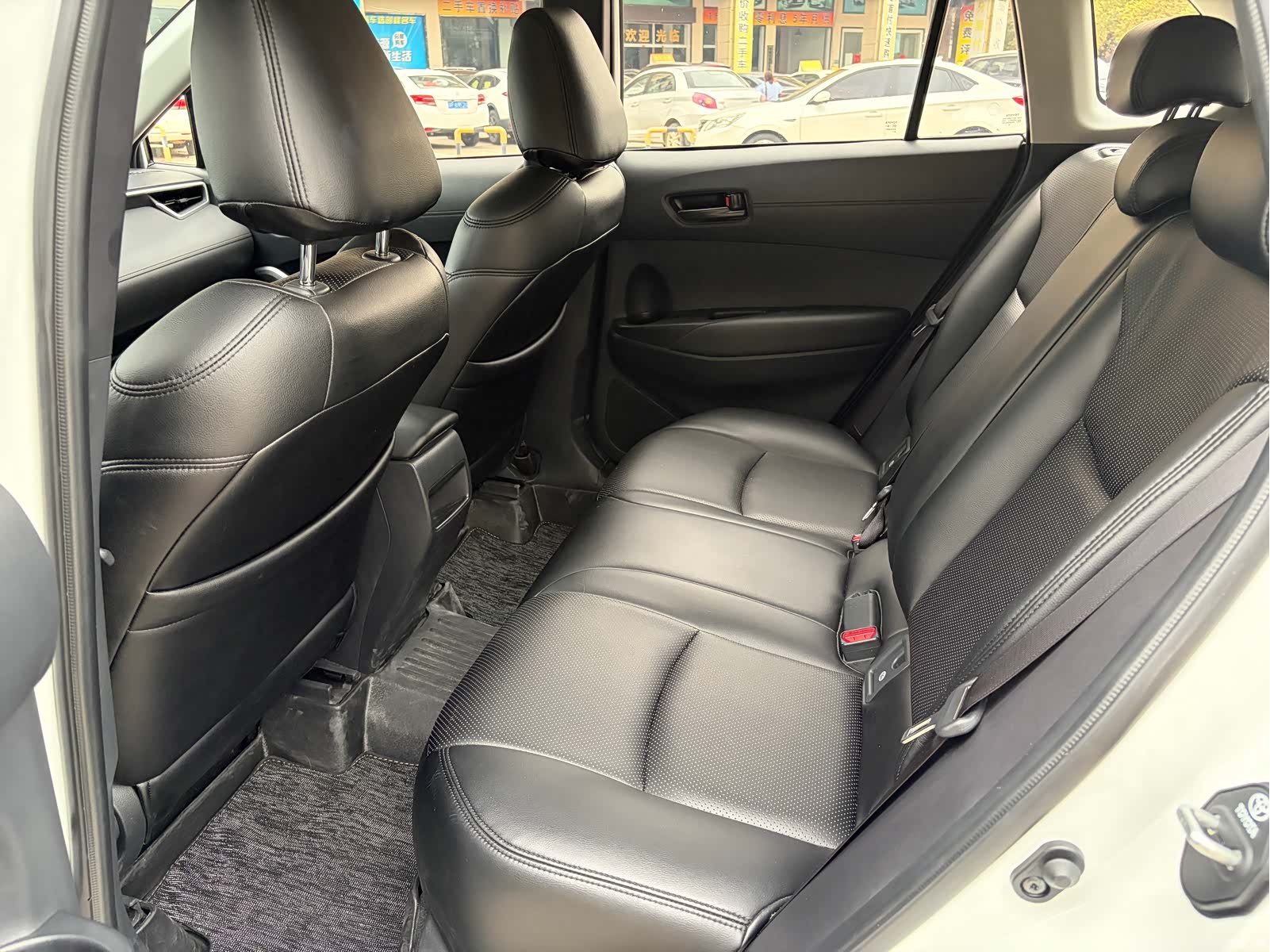 Toyota Corolla, 2024 все фото