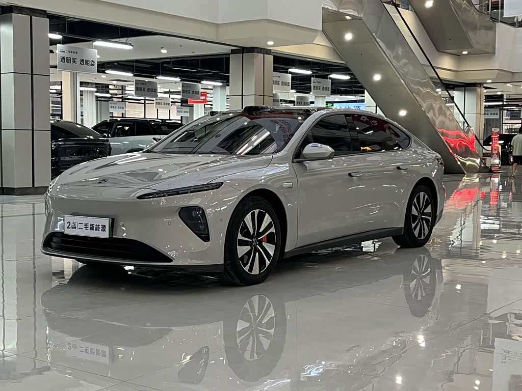 NIO ET7