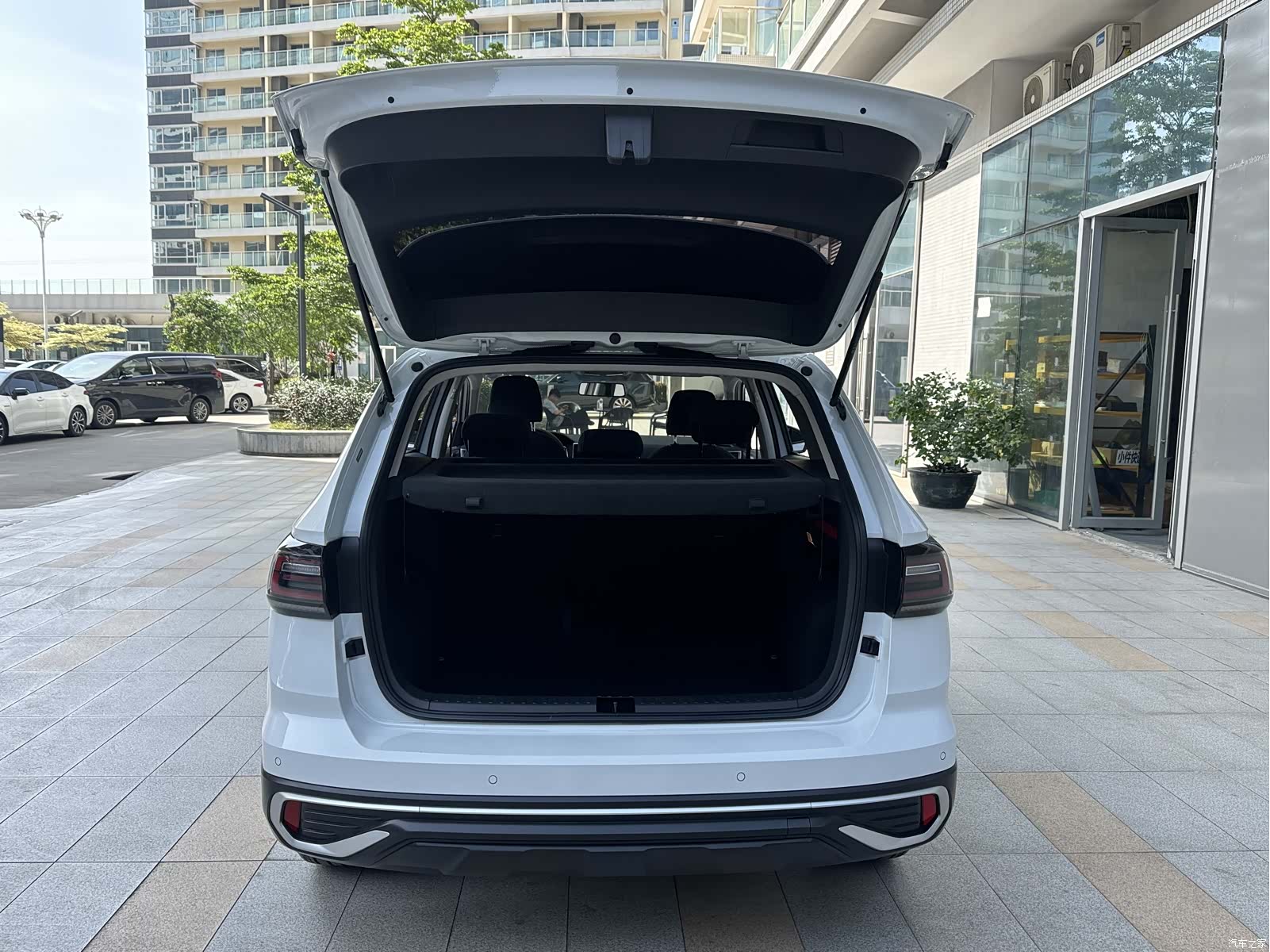 Volkswagen Tharu, 2024 21