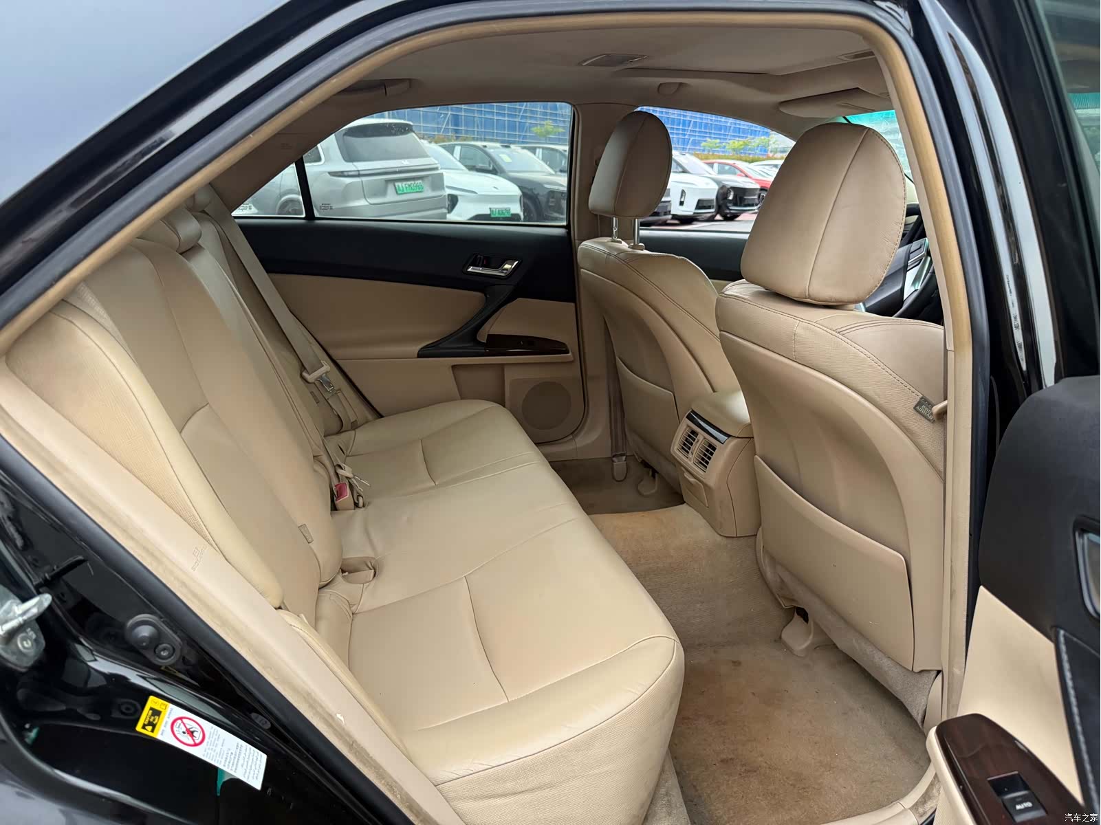 Toyota 2.5V, 2013 12