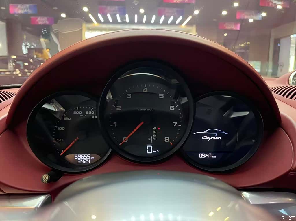 Porsche Cayman, 2019 10