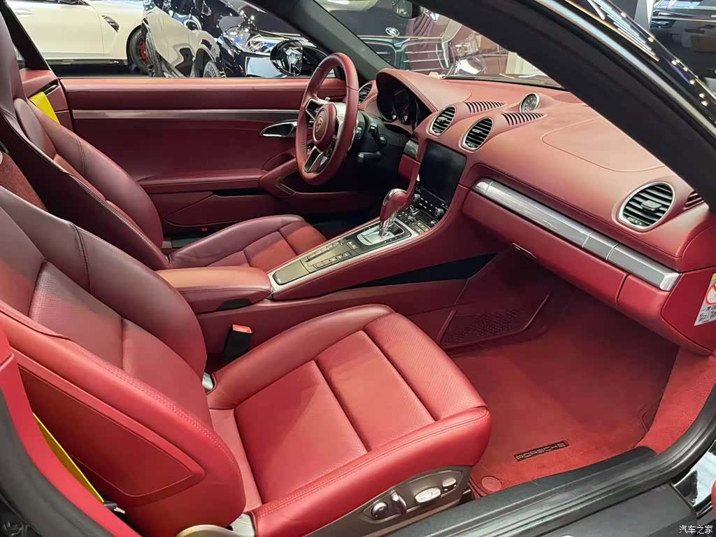 Porsche Cayman, 2019 6