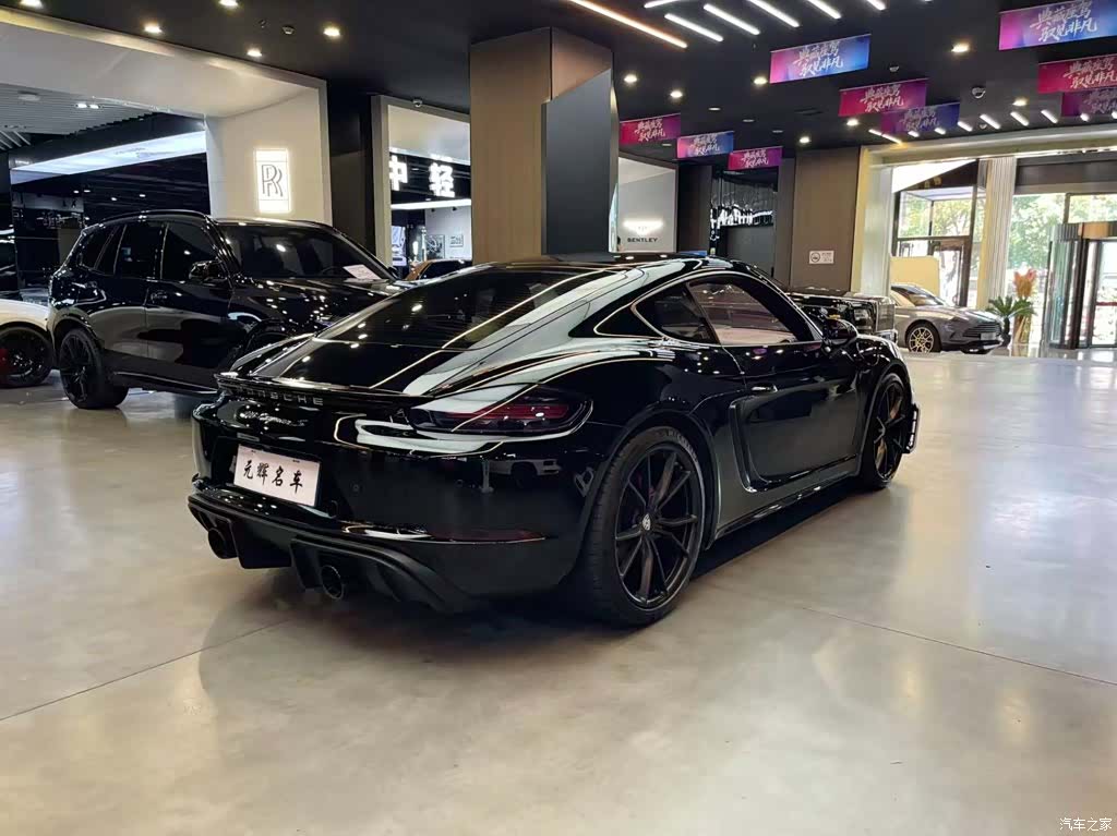 Porsche Cayman, 2019 19