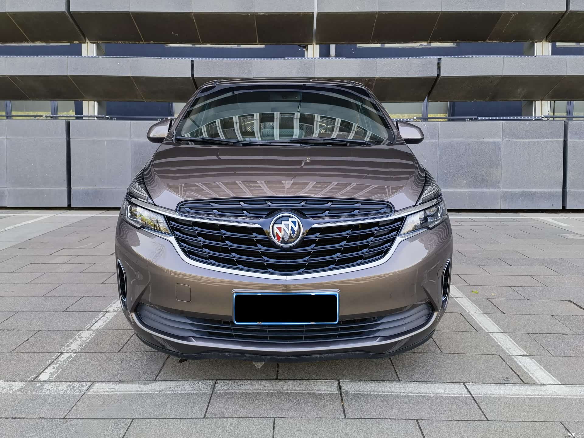 Buick GL8, 2023 2