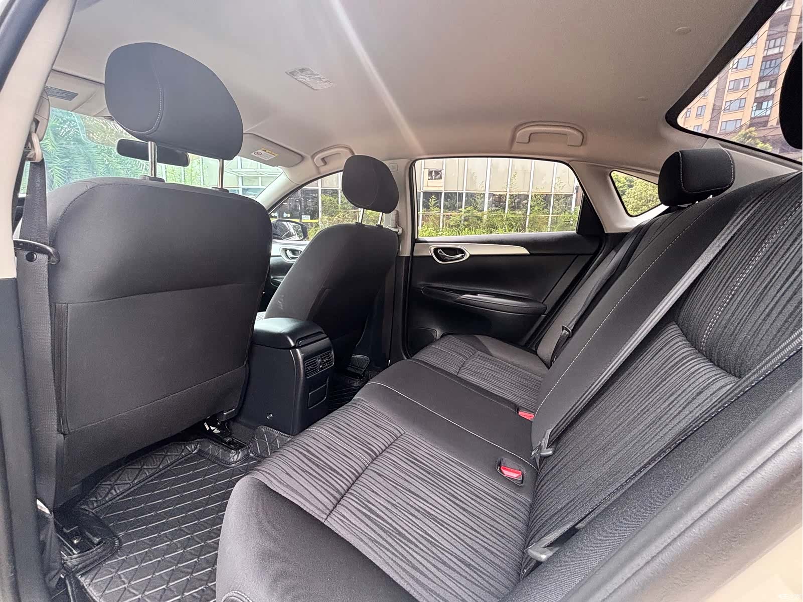 Nissan Sylphy, 2023 все фото