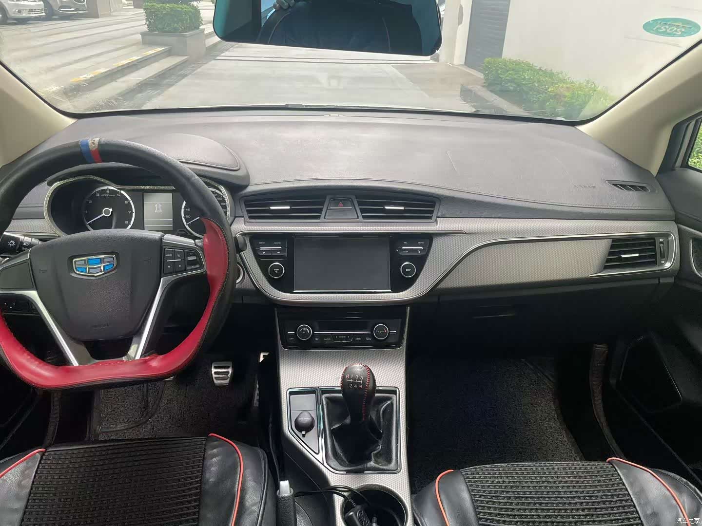 Geely Emgrand, 2017 8