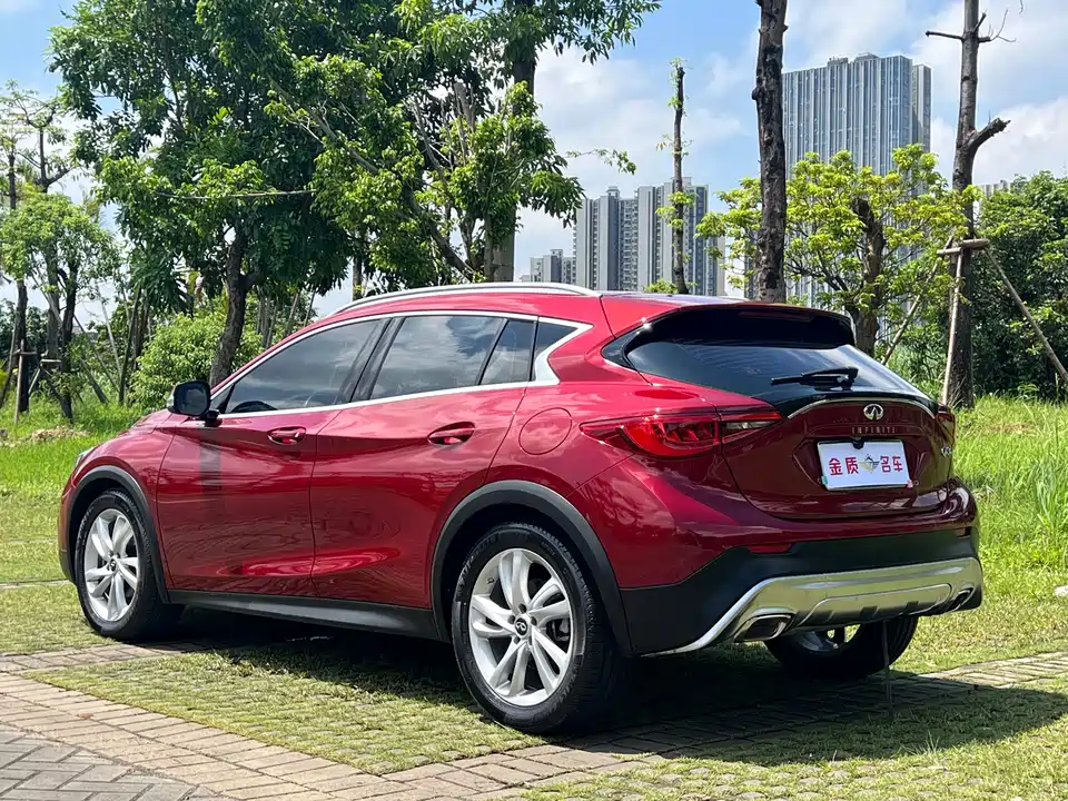 Infiniti QX30 Infiniti QX30