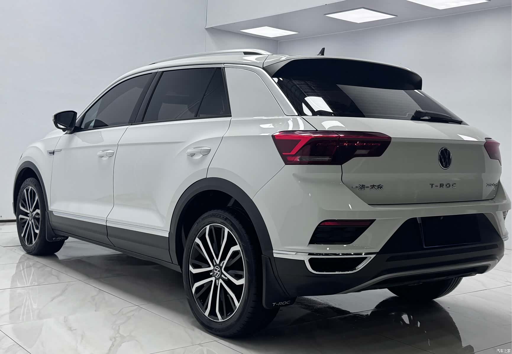 Volkswagen T-ROC, 2021 4