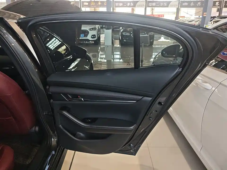Mazda 3 Angkesaila Mazda 3 Angkesaila
