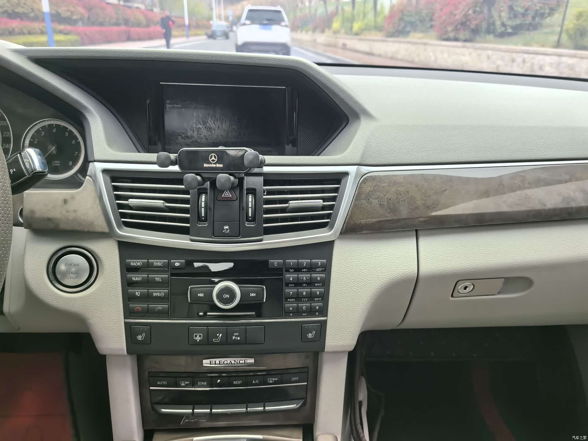 Mercedes-Benz E-Class, 2009 10