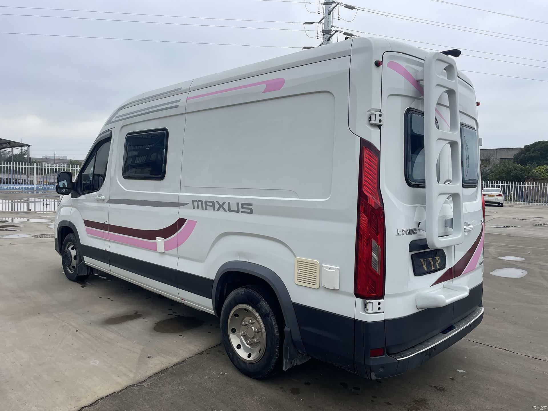 Maxus V90, 2022 39