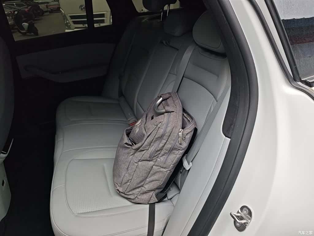 NIO ES6, 2024 17