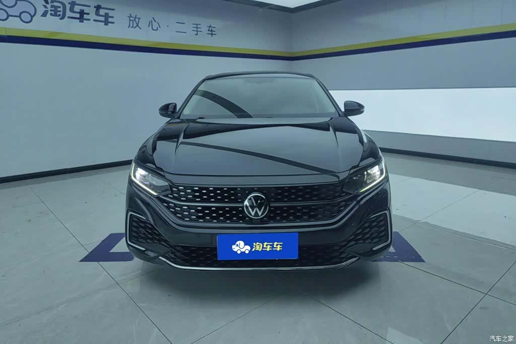 Volkswagen Passat, 2023 2