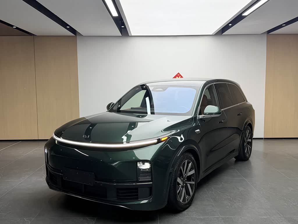 Li Auto L8