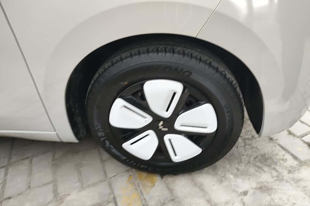 Wuling MINIEV, 2025 6