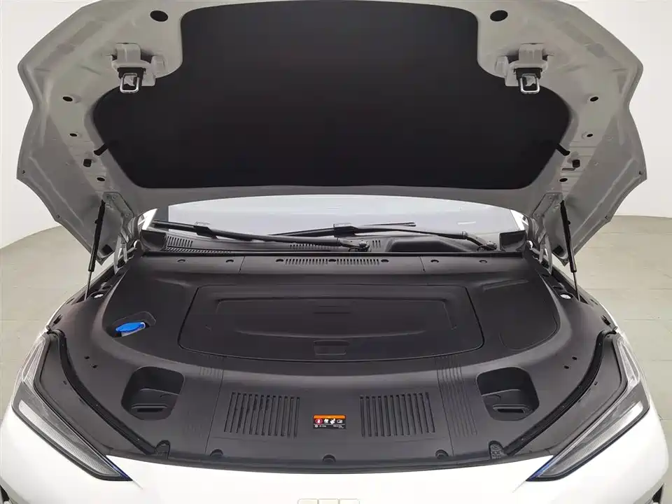 Geely Galaxy Galaxy E8