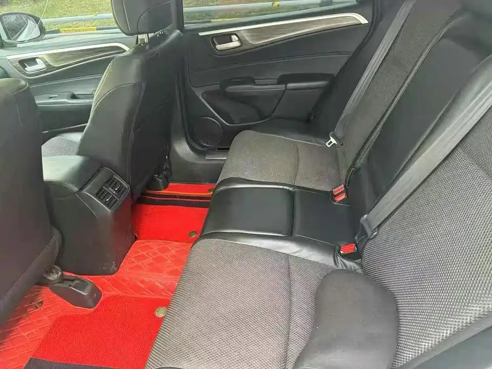 Honda Jade