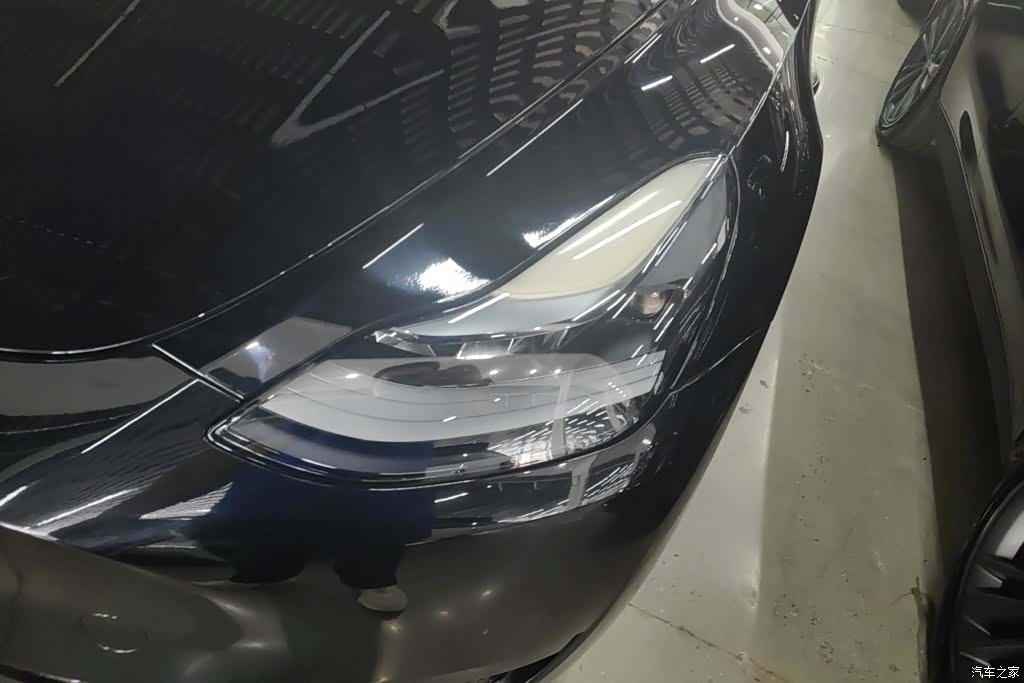 Tesla Model Y, 2022 все фото