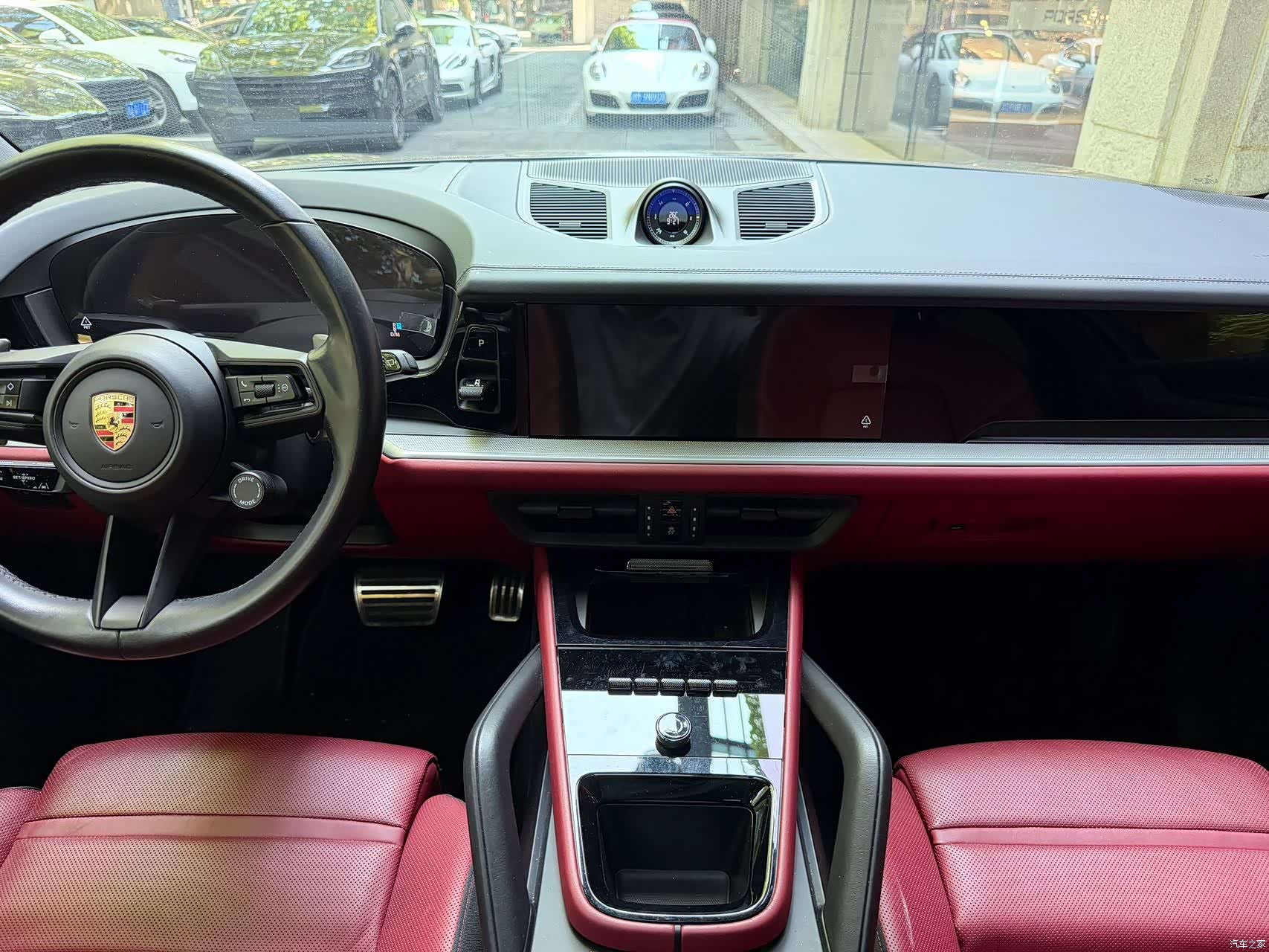 Porsche Cayenne, 2024 9