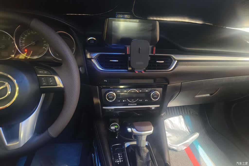 Mazda Atenza, 2017 13