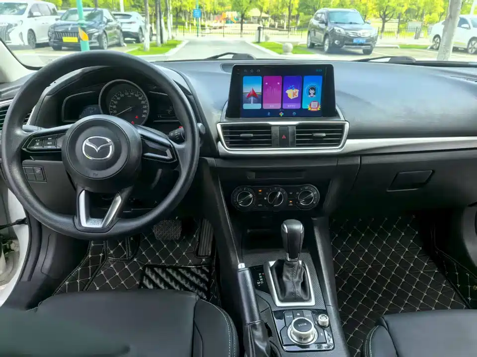 Mazda 3 Angkesaila Mazda 3 Angkesaila