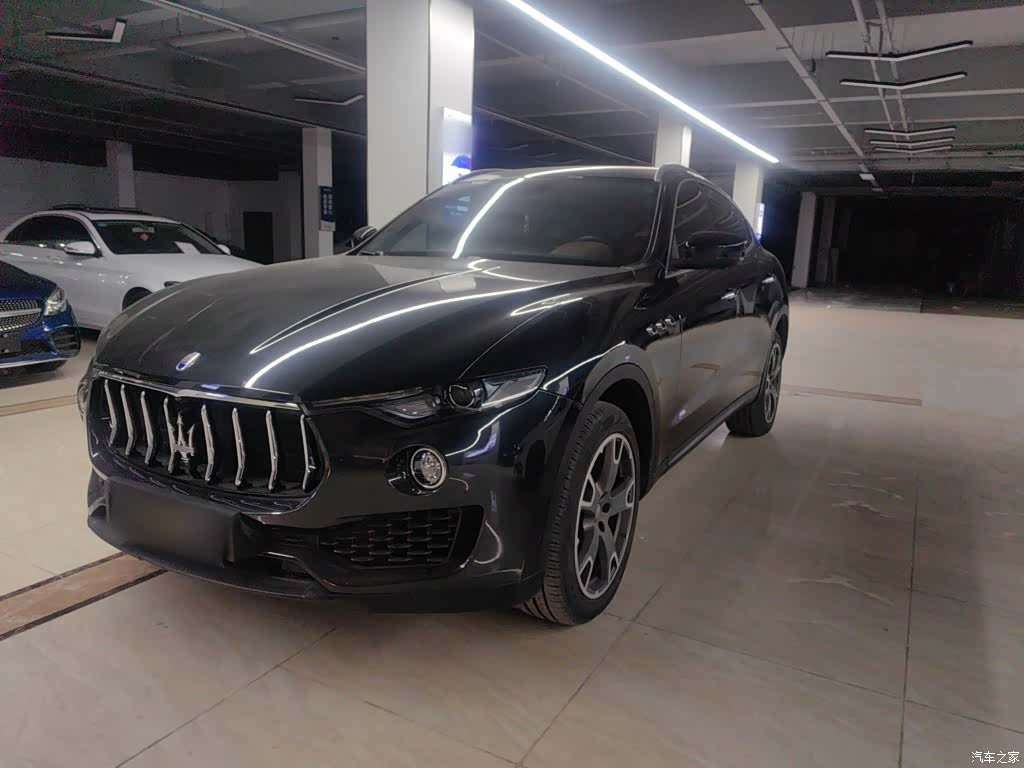 Maserati Levante, 2019 1