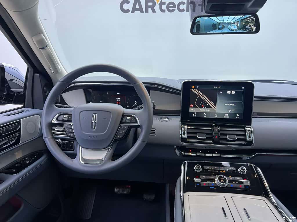 Lincoln Navigator, 2019 27