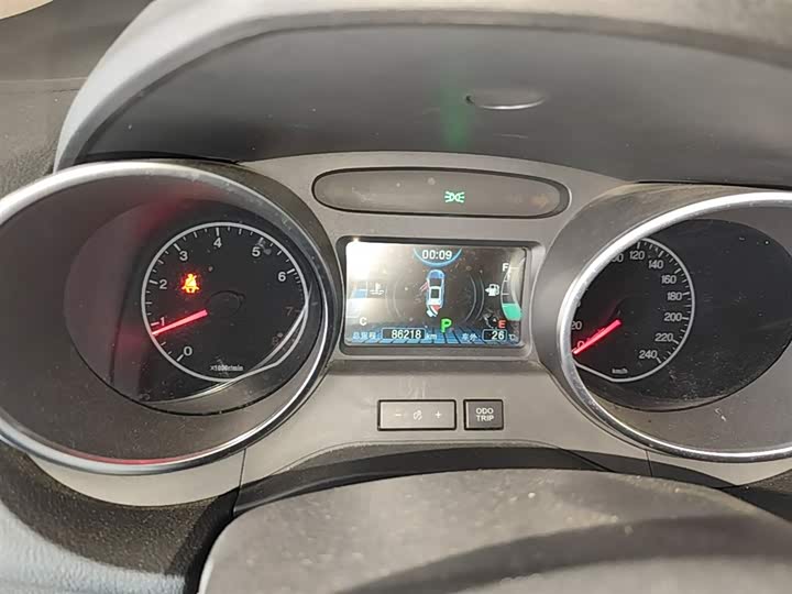 BYD Yuan 2016 1.5L АКПП Люкс