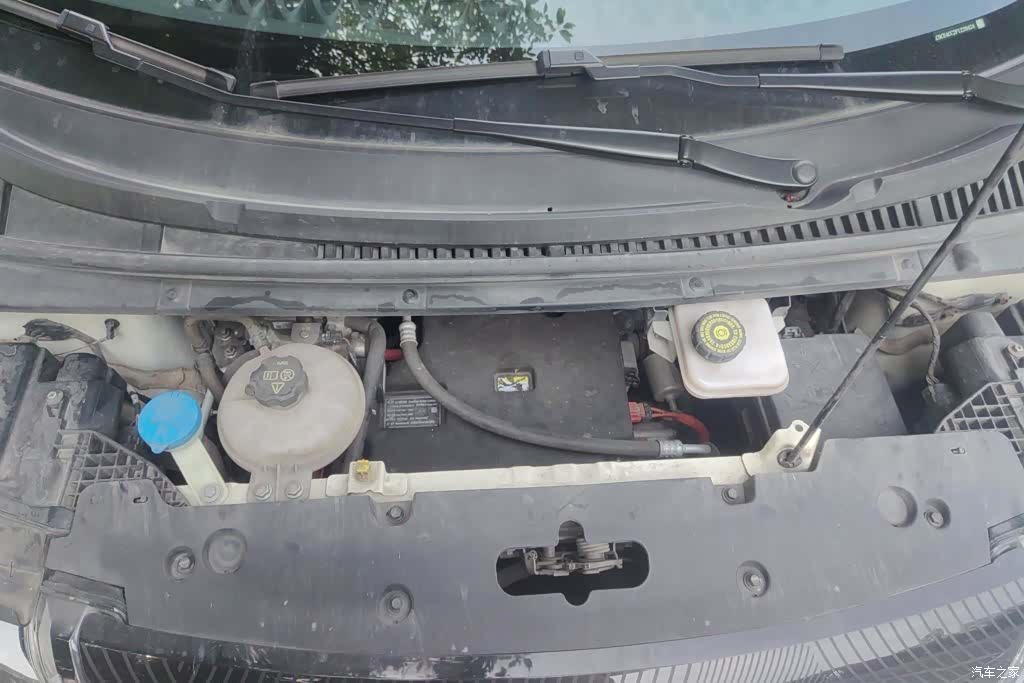 BYD Dolphin, 2023 10