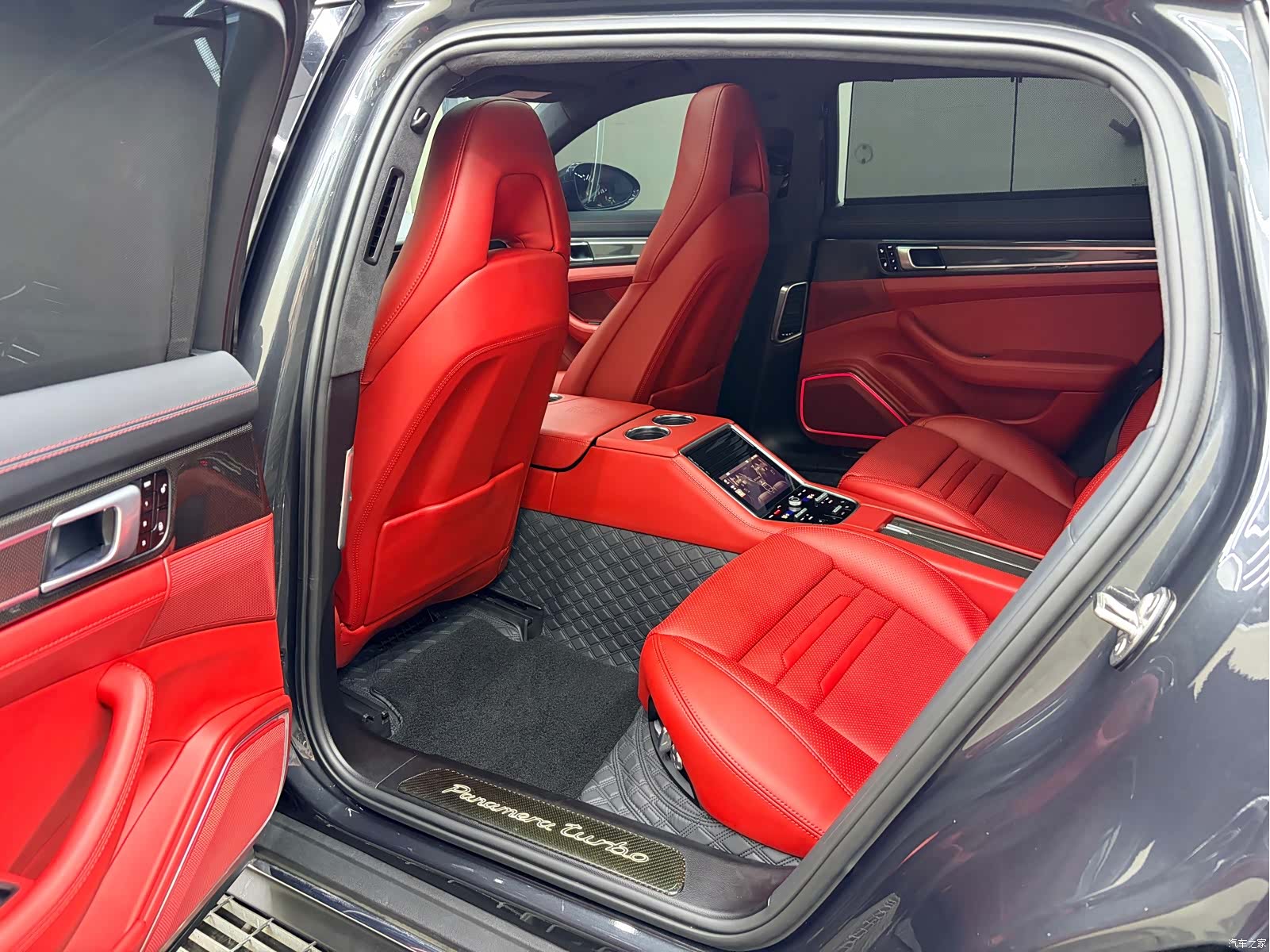 Porsche Panamera, 2018 7