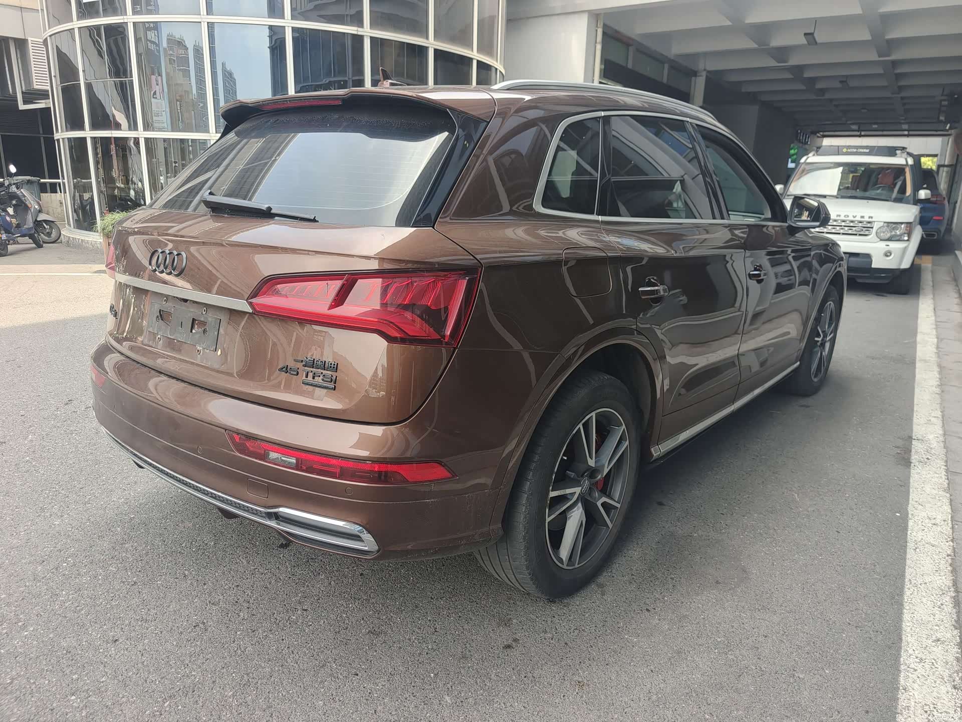Audi Q5L, 2019 6