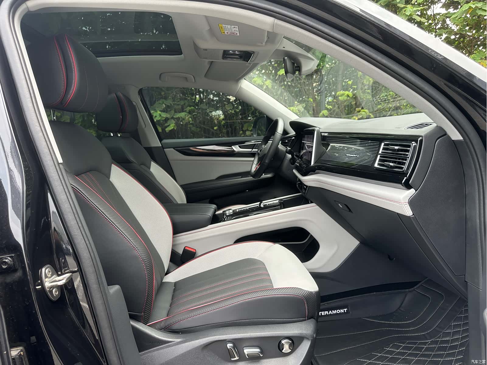 Volkswagen Teramont X, 2024 16