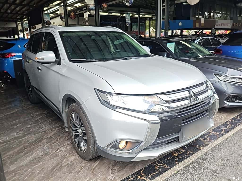 Mitsubishi Outlander, 2018 4