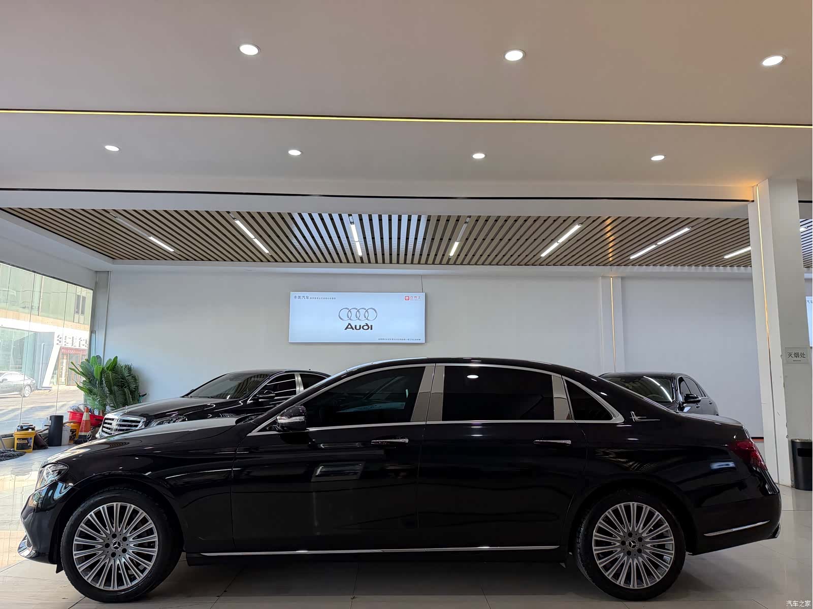 Mercedes-Benz E-Class, 2019 4