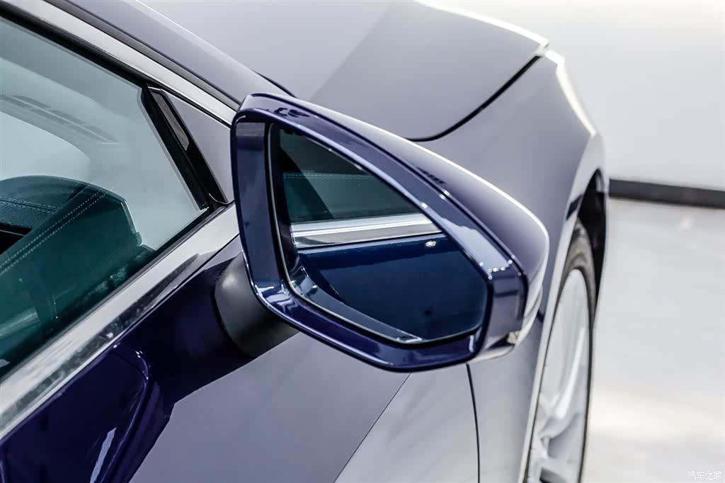 Audi A7L, 2024 25