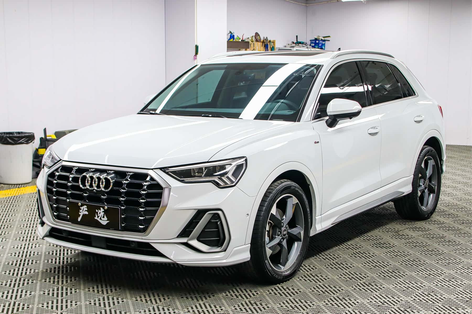 Audi Q3, 2022 1